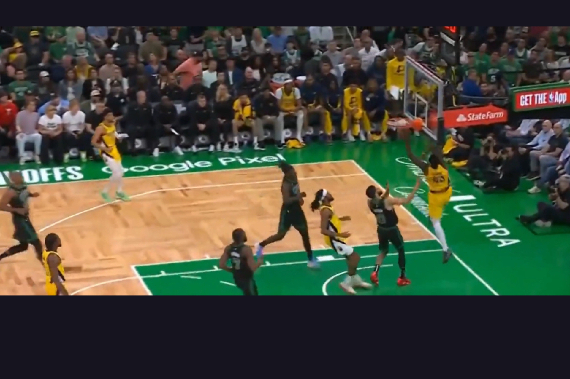 熊猫体育手机客户端-东部半决赛打响，雄鹿负凯尔特人首战失利的简单介绍