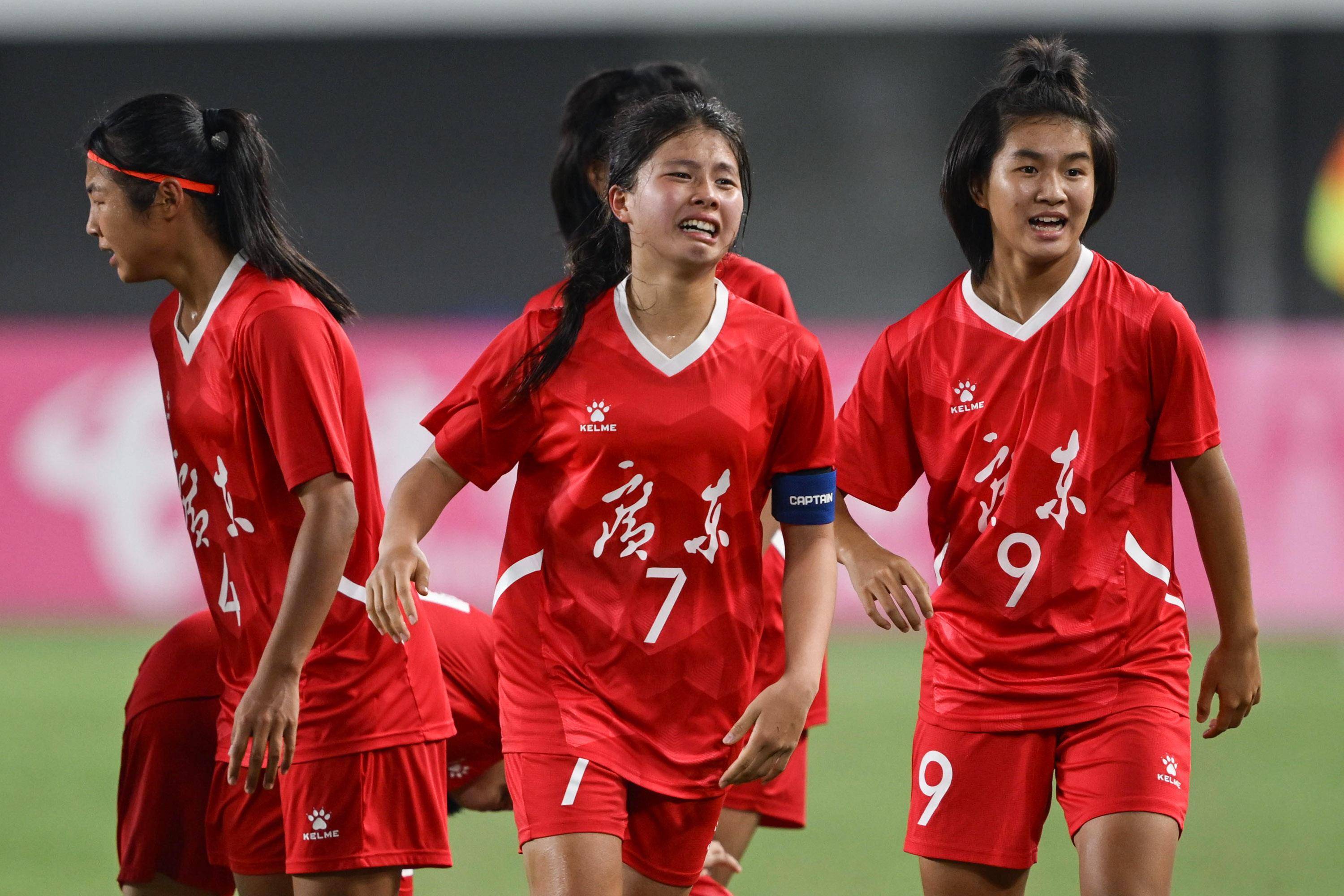 哥斯达黎加女足队备战中美锦标赛，全力以赴