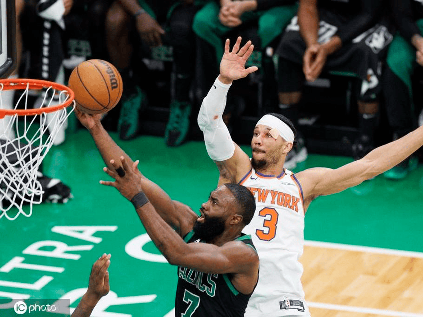 熊猫直播tv-德国男篮横扫波兰男篮，杰伦·布朗送出助攻