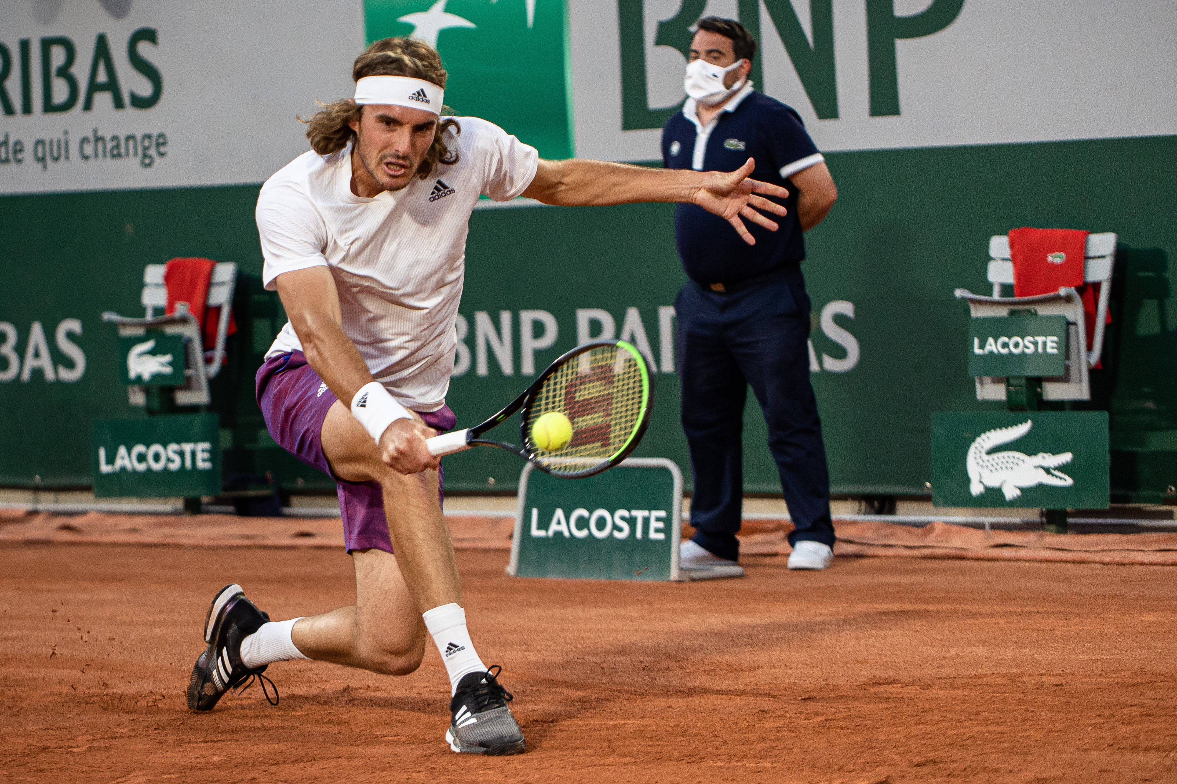 熊猫体育官方网站-德国网球队强势法国网球队，西西帕斯高光表现