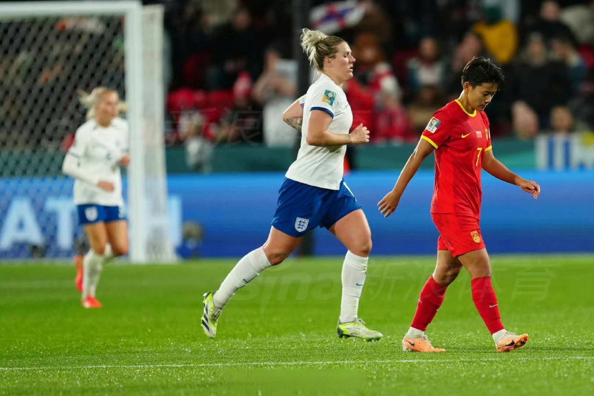 斯洛伐克女足在比赛中表现出色 斯洛伐克女足在比赛中表现出色